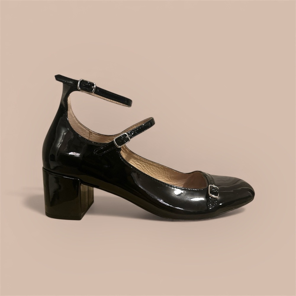 STEVE MADDEN Black Patent Leather Mary Jane Heels